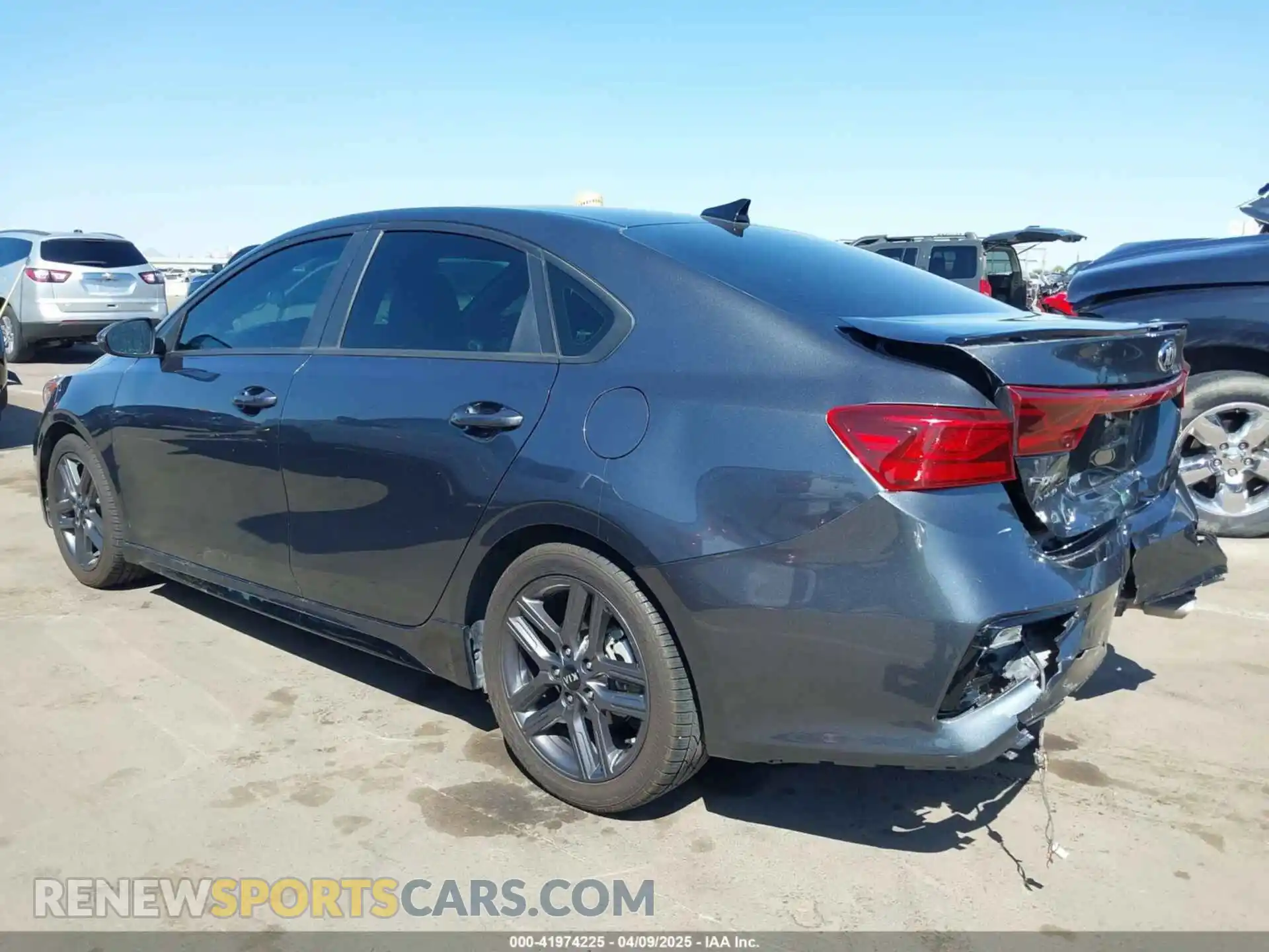 3 Photograph of a damaged car 3KPF34AD9ME329982 KIA FORTE 2021