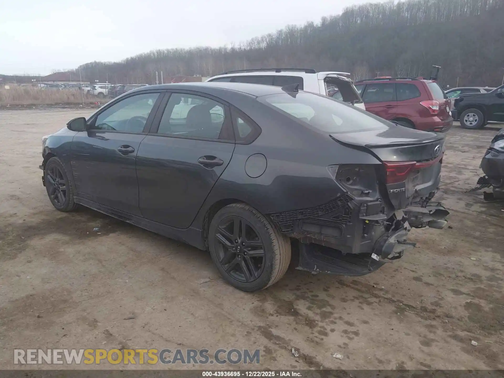 3 Photograph of a damaged car 3KPF34AD9ME382018 KIA FORTE 2021