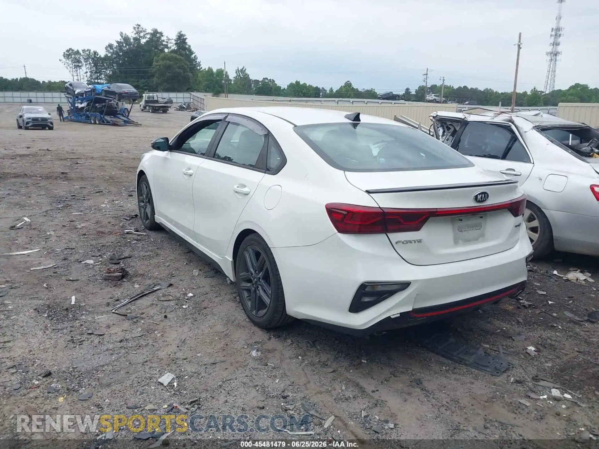 3 Photograph of a damaged car 3KPF34ADXME278458 KIA FORTE 2021