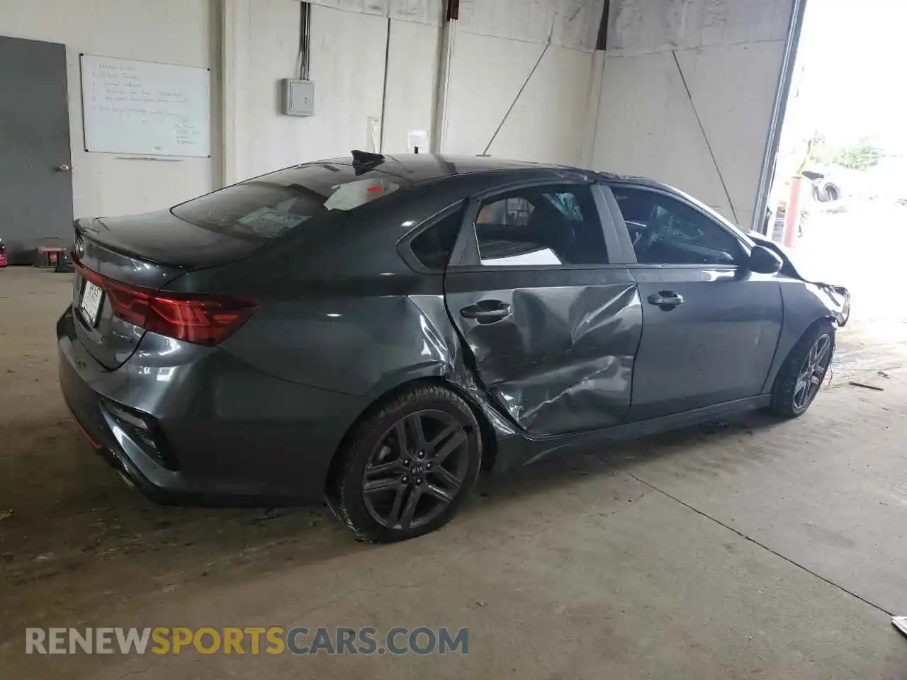 3 Photograph of a damaged car 3KPF34ADXME327769 KIA FORTE 2021