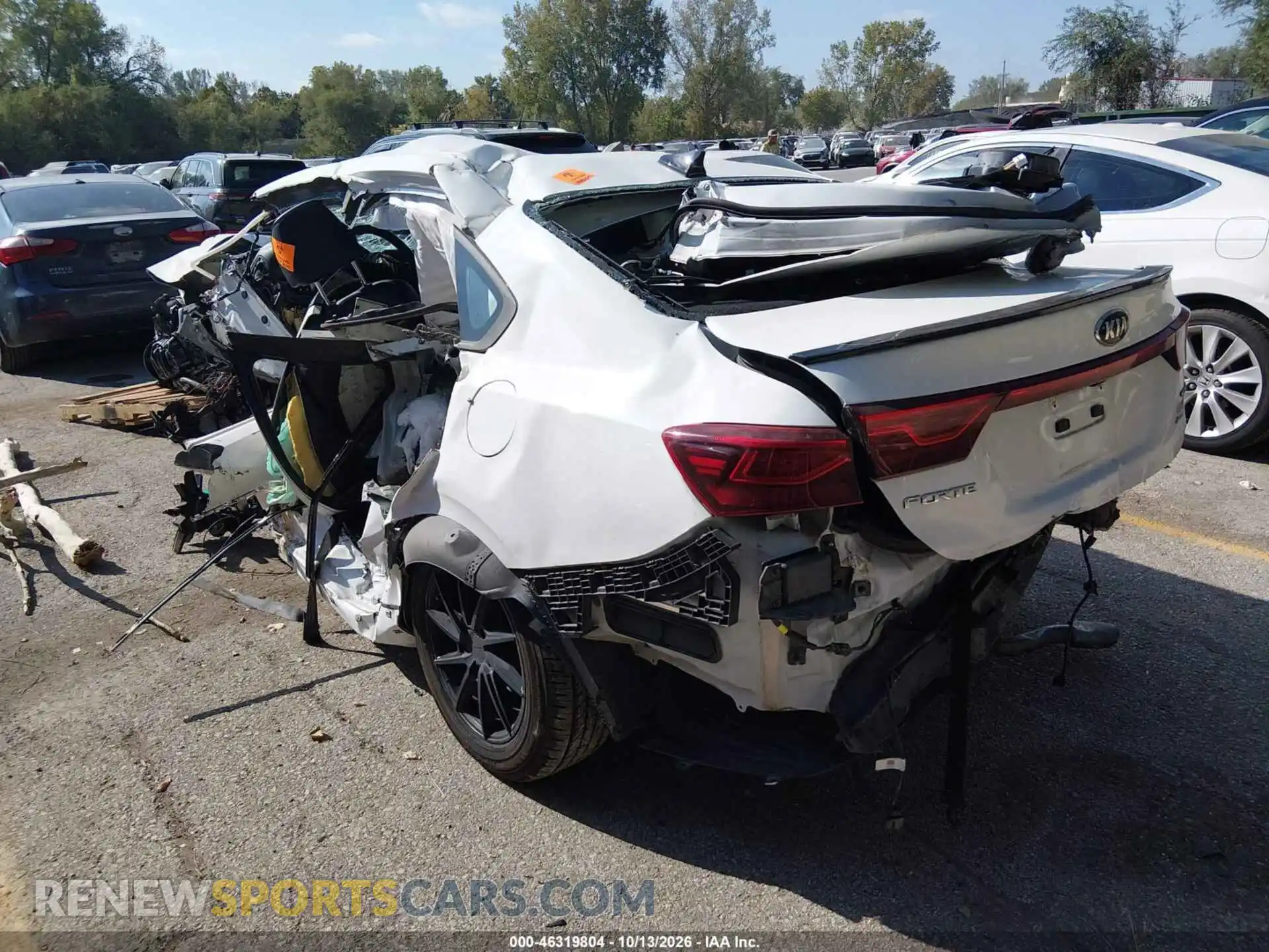 3 fotografías del automóvil dañado 3KPF34ADXME393111 KIA FORTE 2021