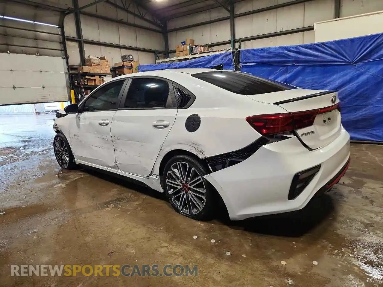 2 fotografías del automóvil dañado 3KPF44AC0ME281597 KIA FORTE 2021