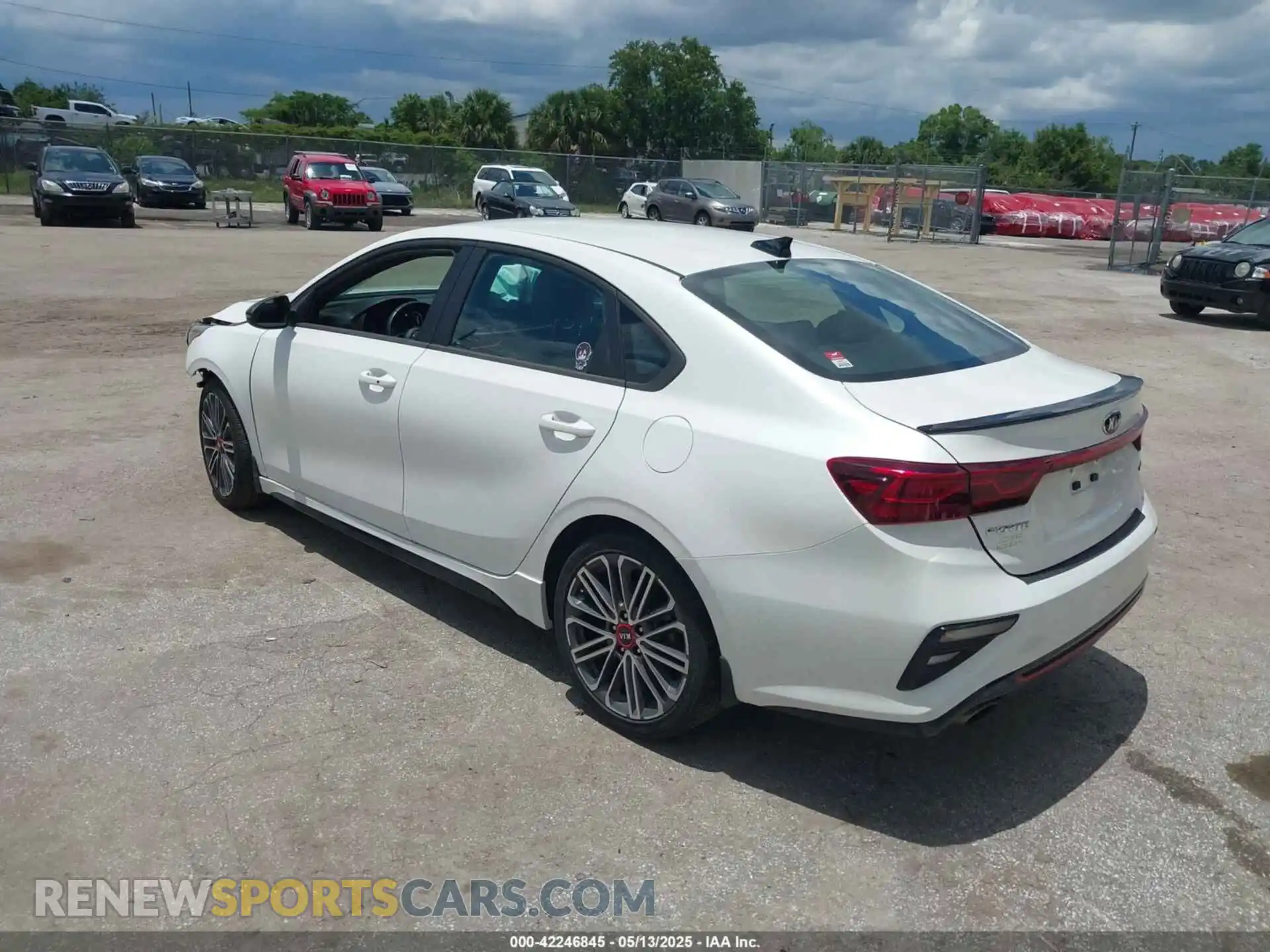 3 Photograph of a damaged car 3KPF44AC0ME333164 KIA FORTE 2021