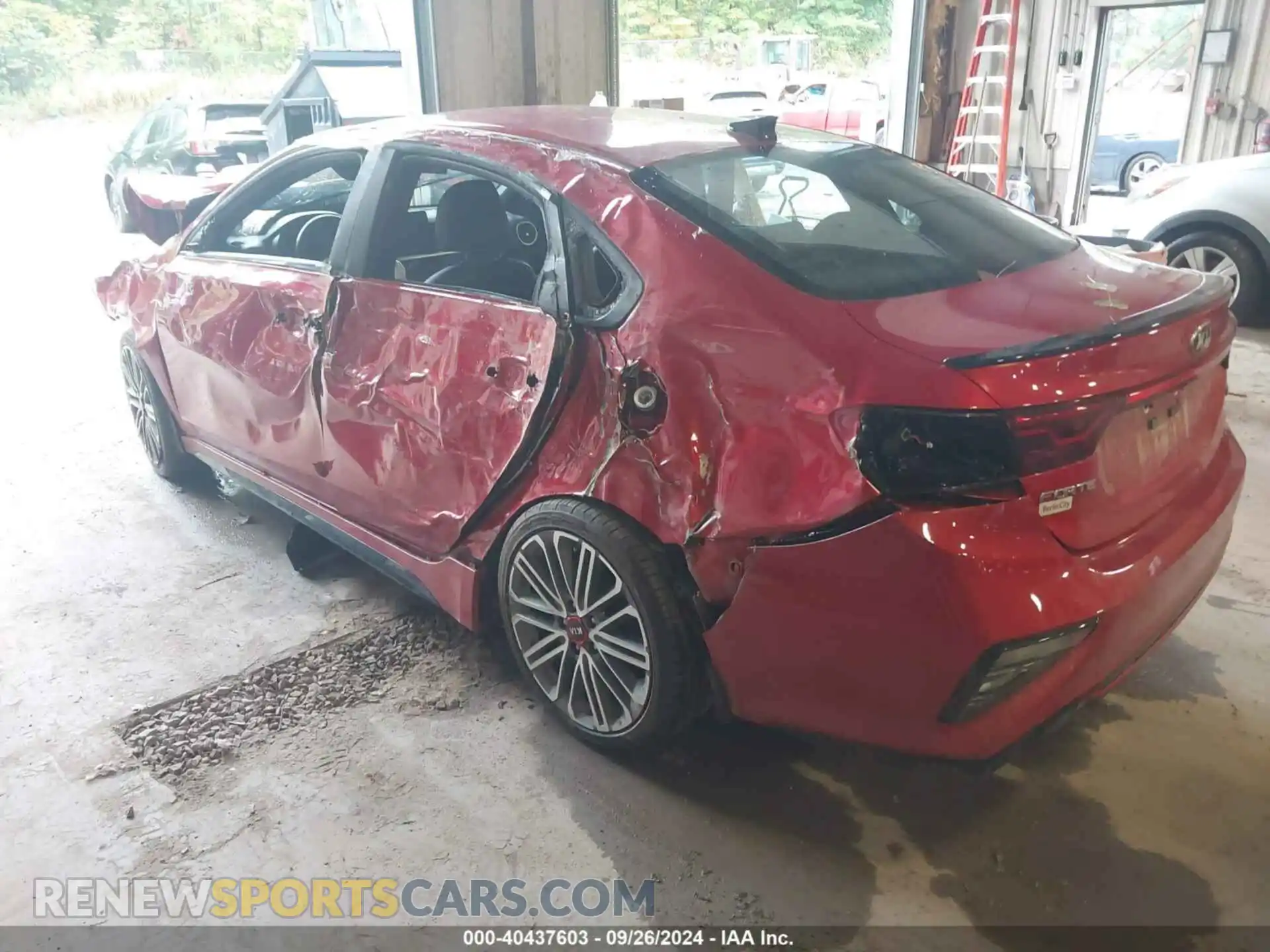 3 Photograph of a damaged car 3KPF44AC0ME372692 KIA FORTE 2021