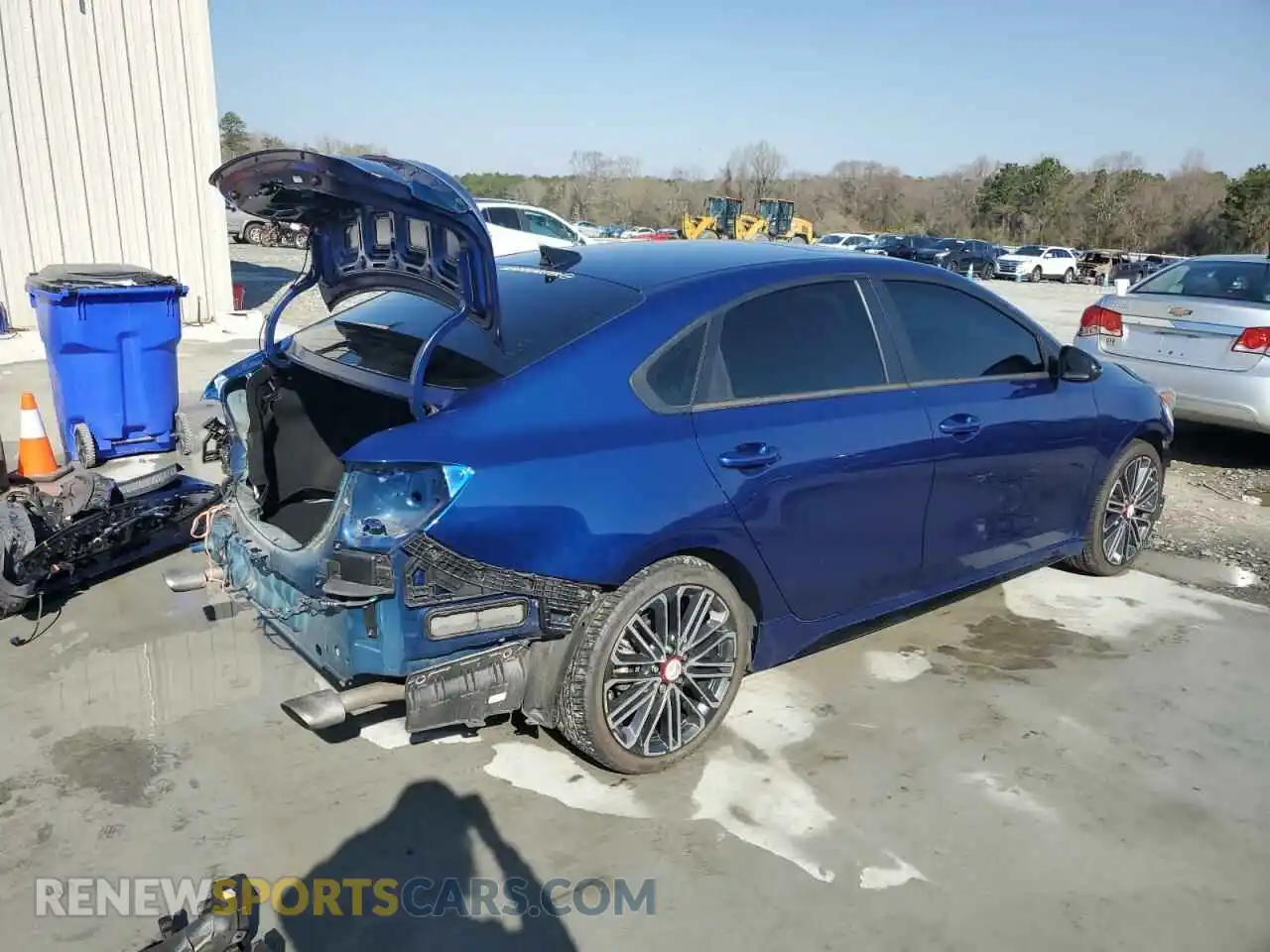 3 Photograph of a damaged car 3KPF44AC2ME276868 KIA FORTE 2021