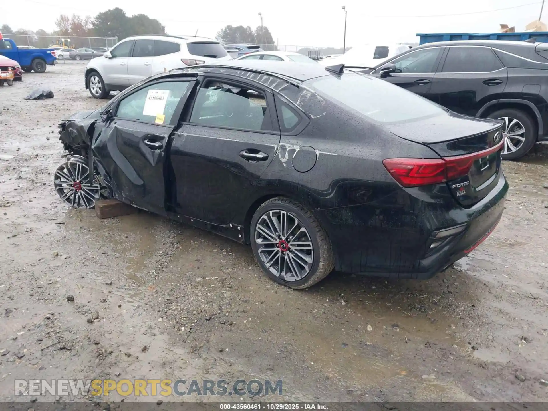 3 Photograph of a damaged car 3KPF44AC2ME318620 KIA FORTE 2021