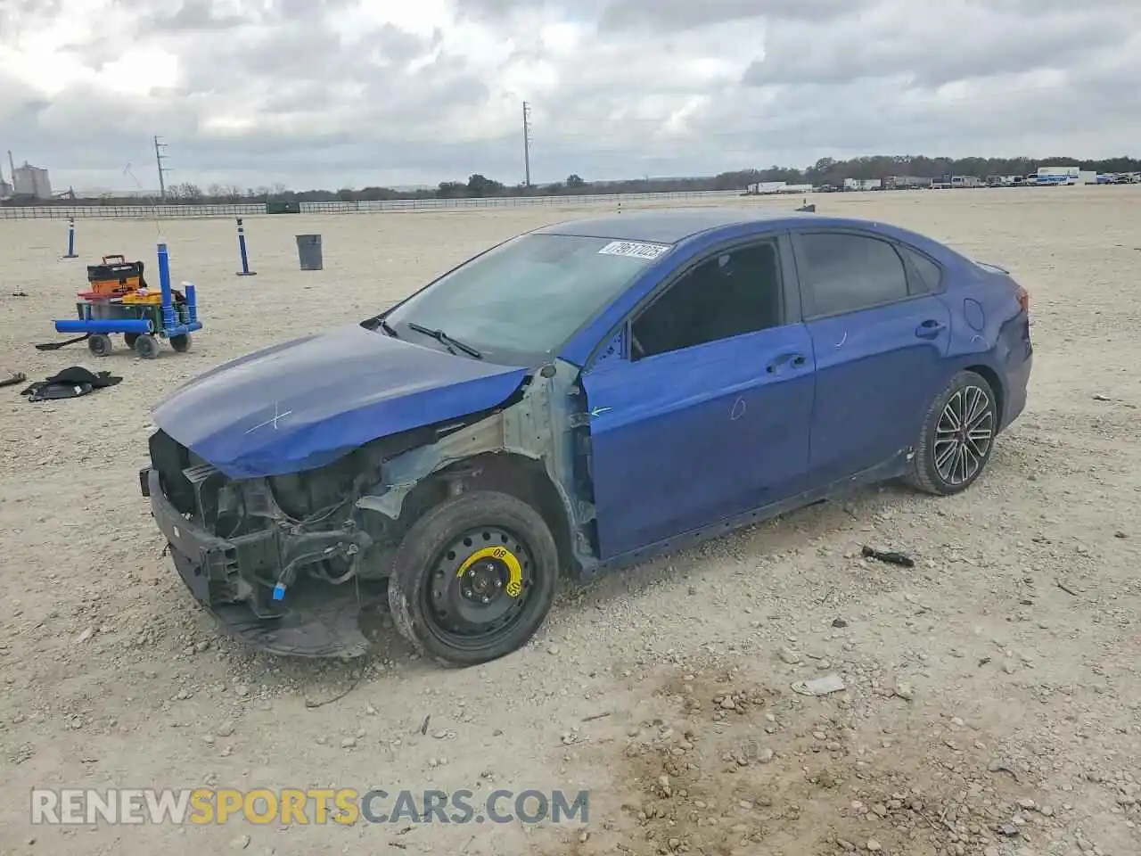 1 Photograph of a damaged car 3KPF44AC3ME272229 KIA FORTE 2021