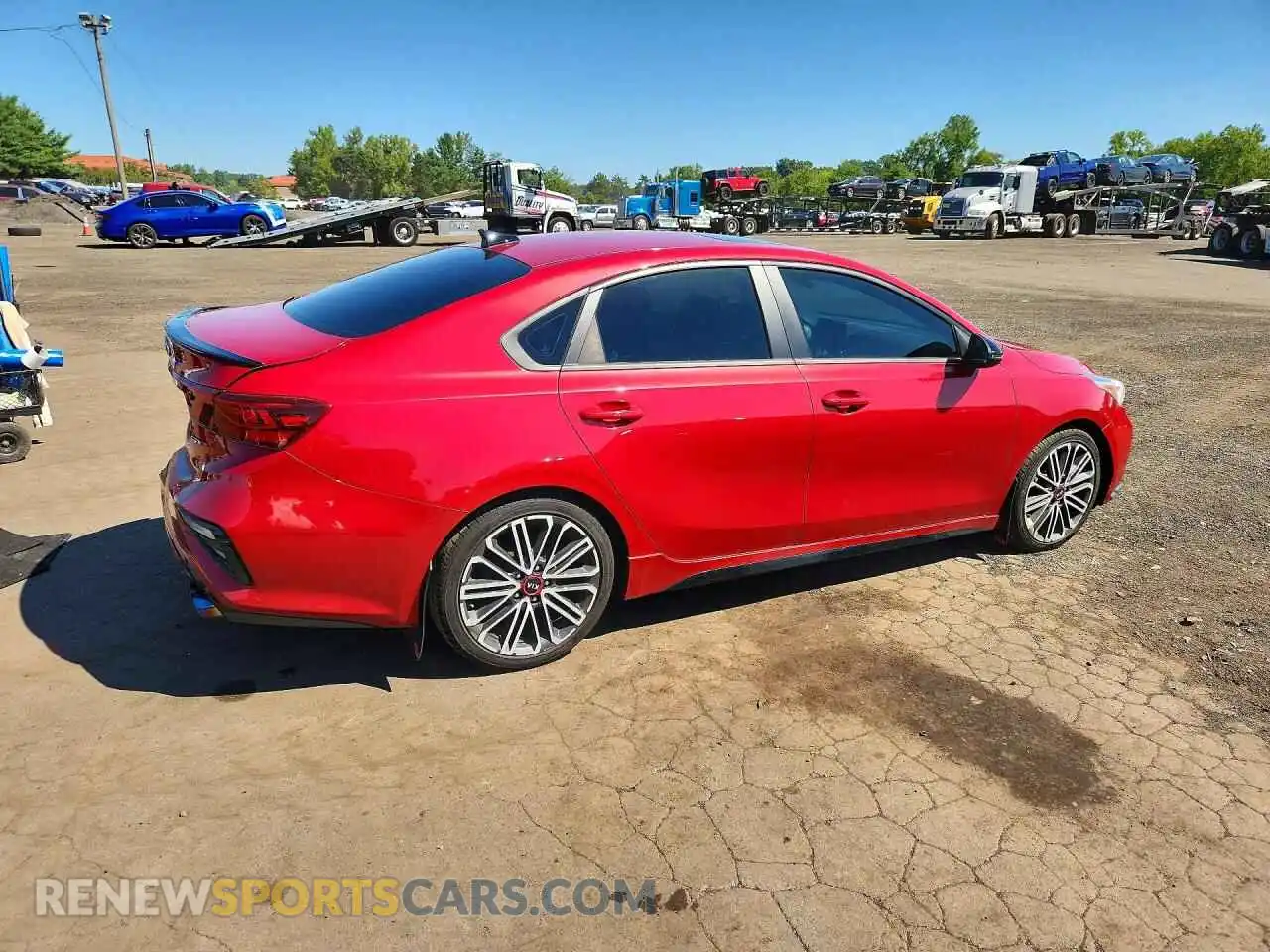 3 Photograph of a damaged car 3KPF44AC4ME324225 KIA FORTE 2021