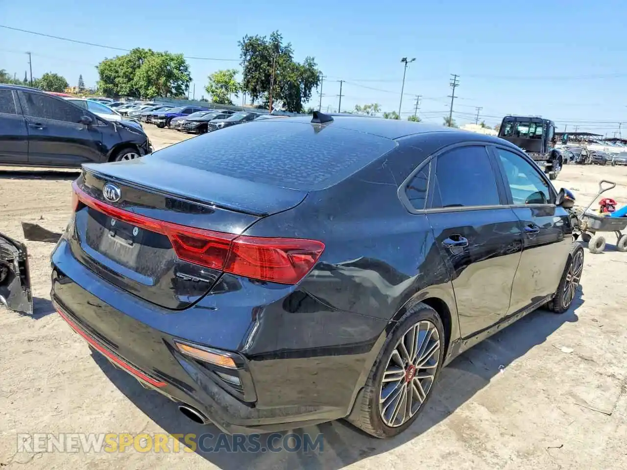 3 fotografías del automóvil dañado 3KPF44AC4ME412157 KIA FORTE 2021