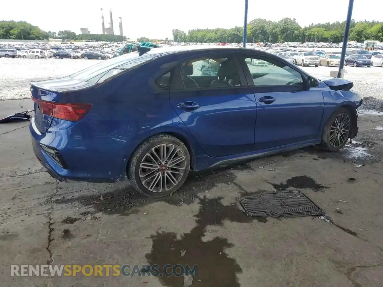 3 Photograph of a damaged car 3KPF44AC6ME369750 KIA FORTE 2021