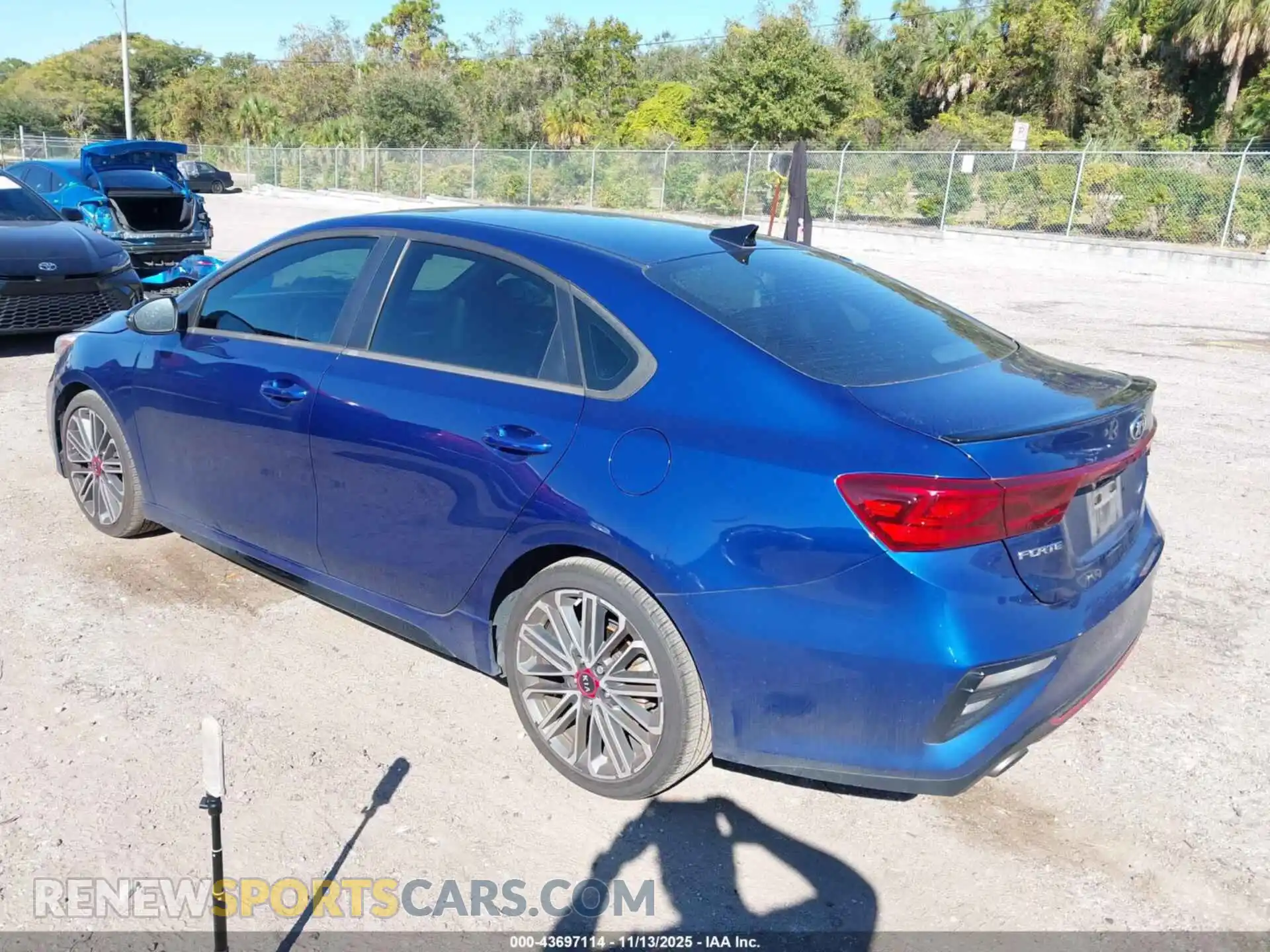 3 Photograph of a damaged car 3KPF44AC7ME417076 KIA FORTE 2021