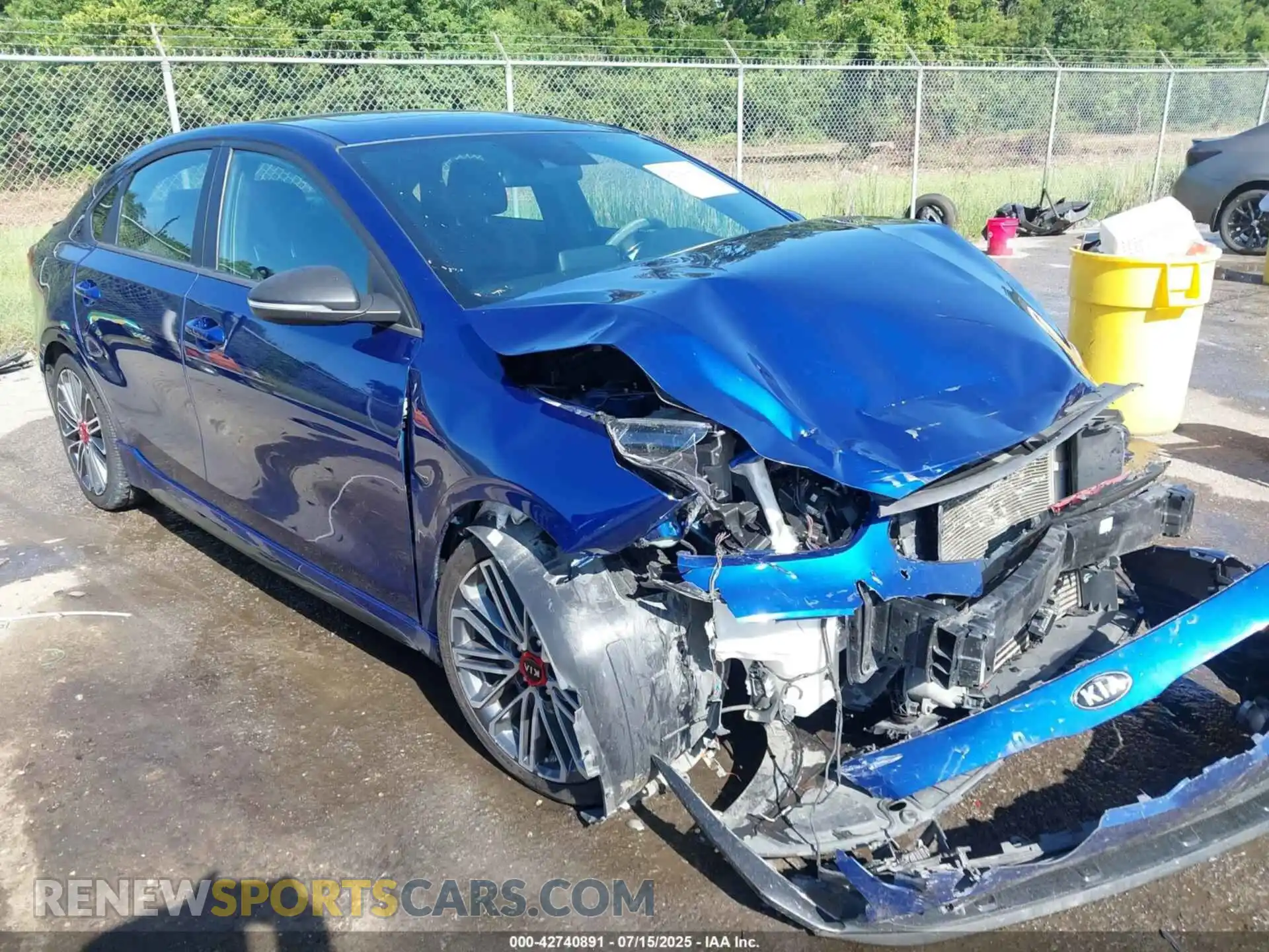 1 Photograph of a damaged car 3KPF44AC8ME394892 KIA FORTE 2021