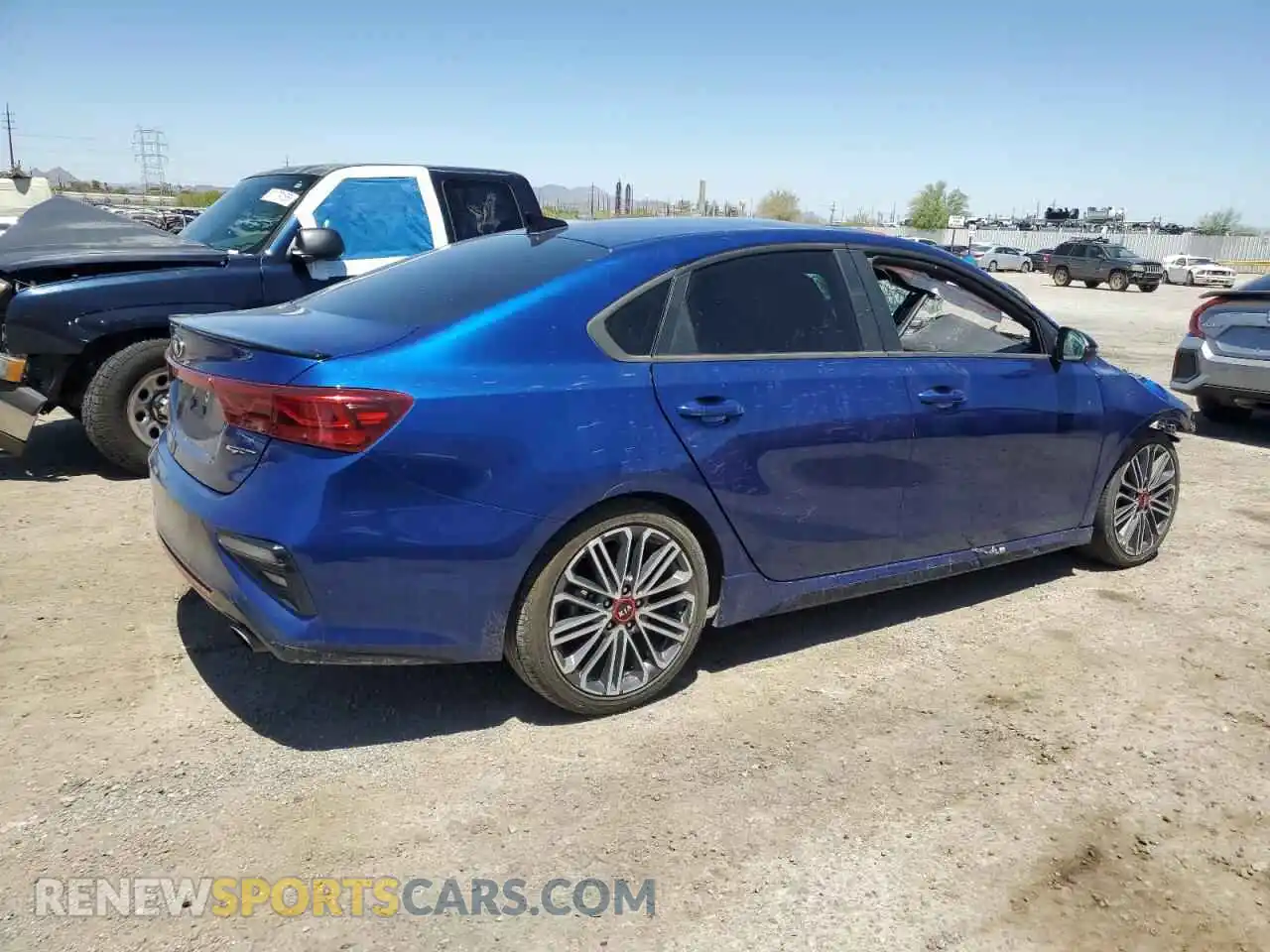3 Photograph of a damaged car 3KPF44AC9ME333129 KIA FORTE 2021