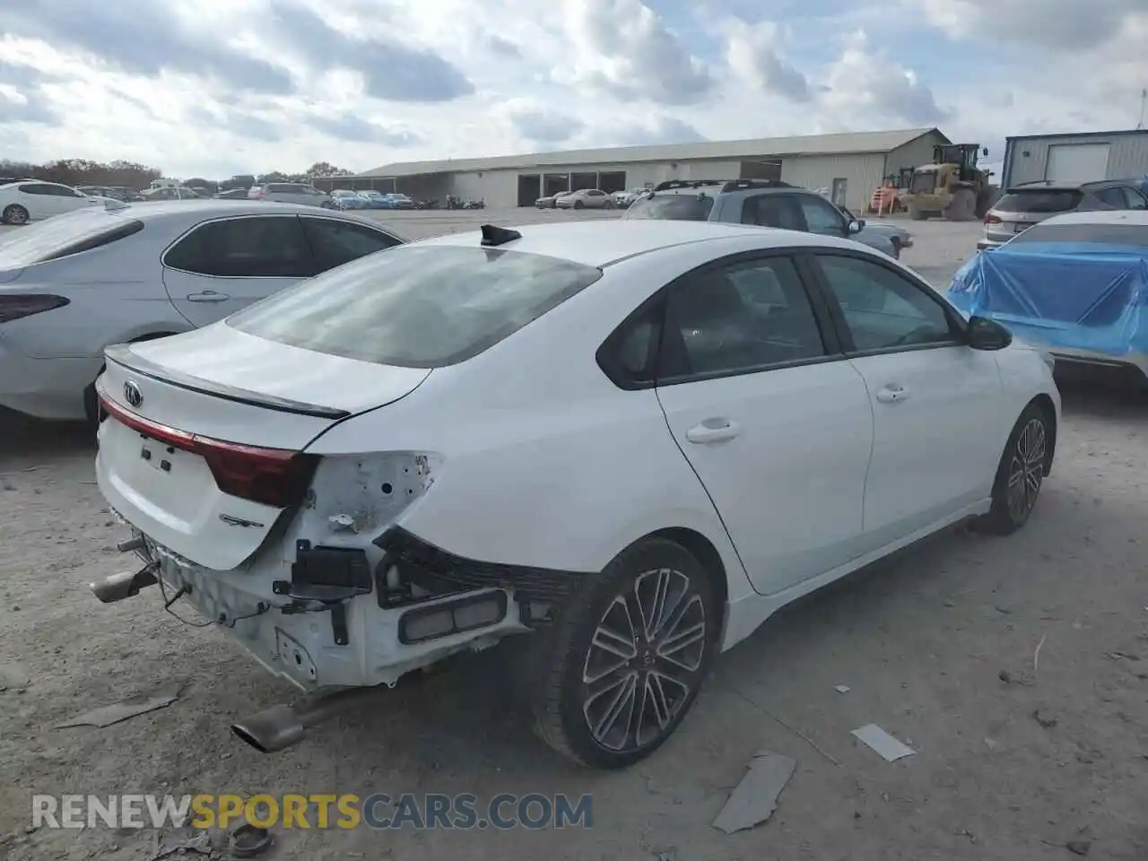 3 Photograph of a damaged car 3KPF44ACXME315268 KIA FORTE 2021