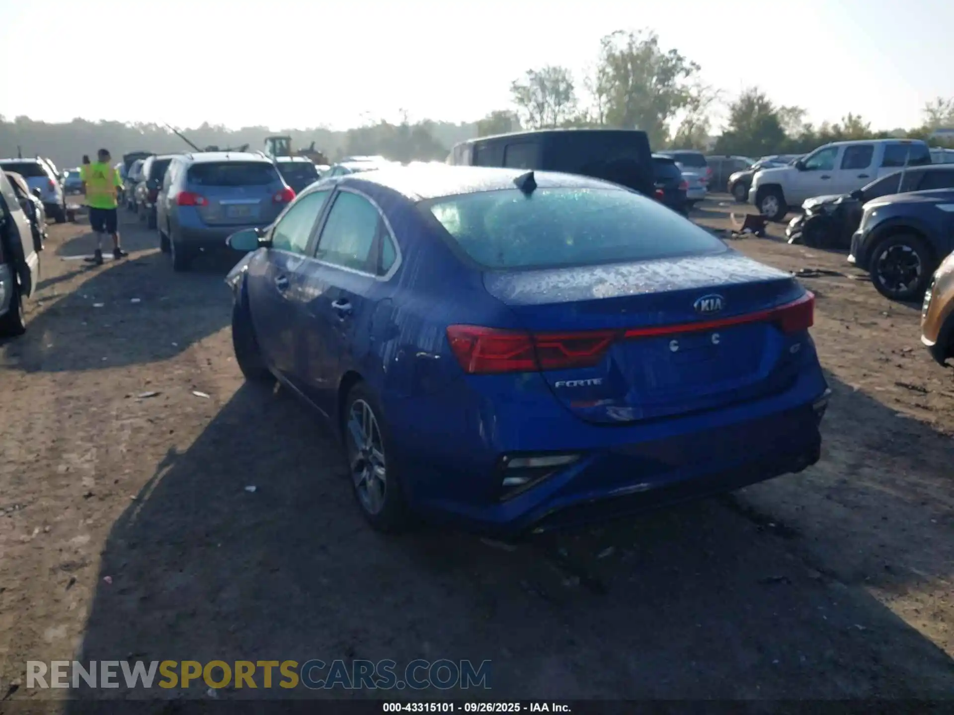 3 Фотография поврежденного автомобиля 3KPF54AD2ME406587 KIA FORTE 2021