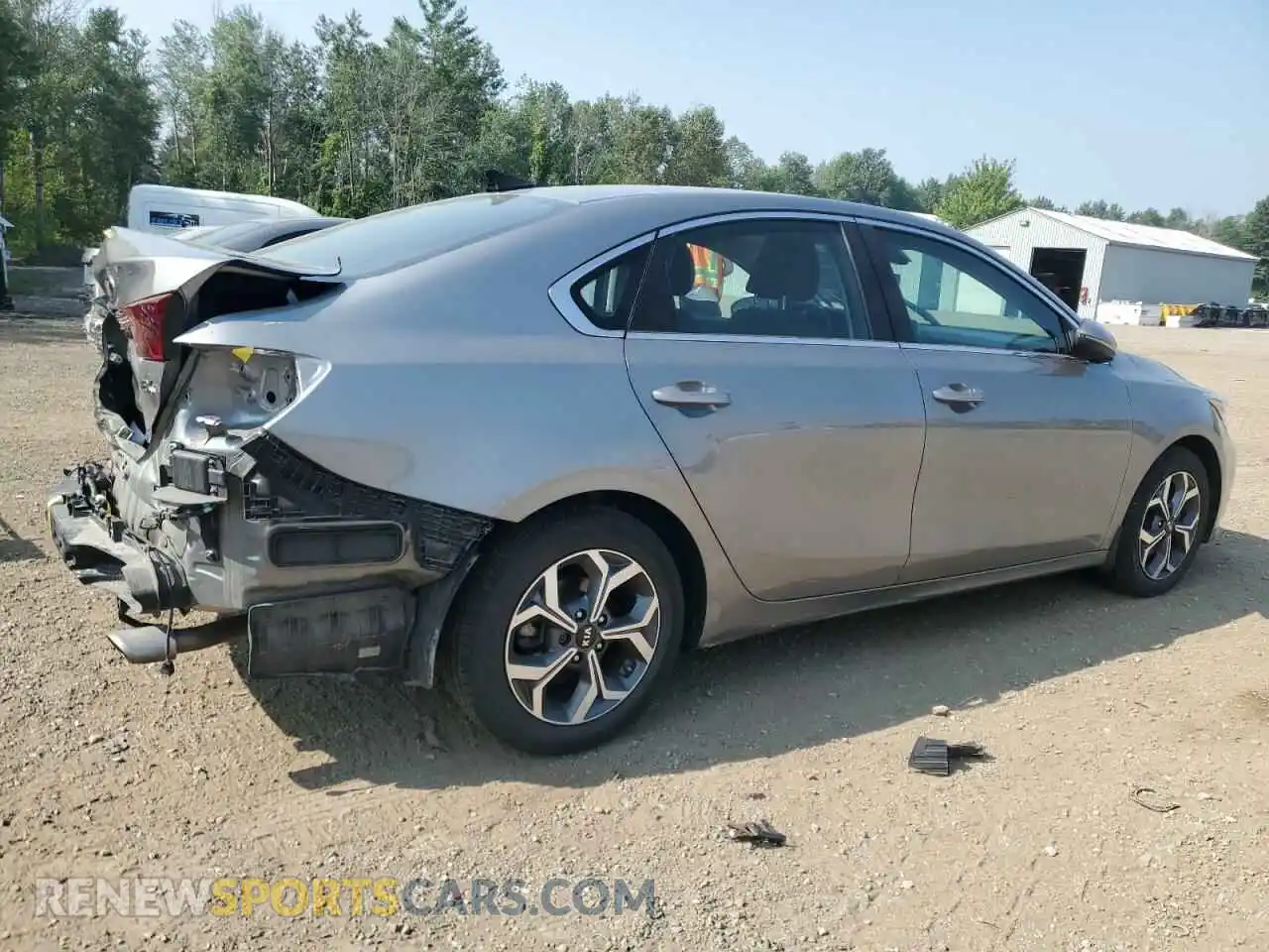 3 Photograph of a damaged car 3KPF54AD4ME394331 KIA FORTE 2021