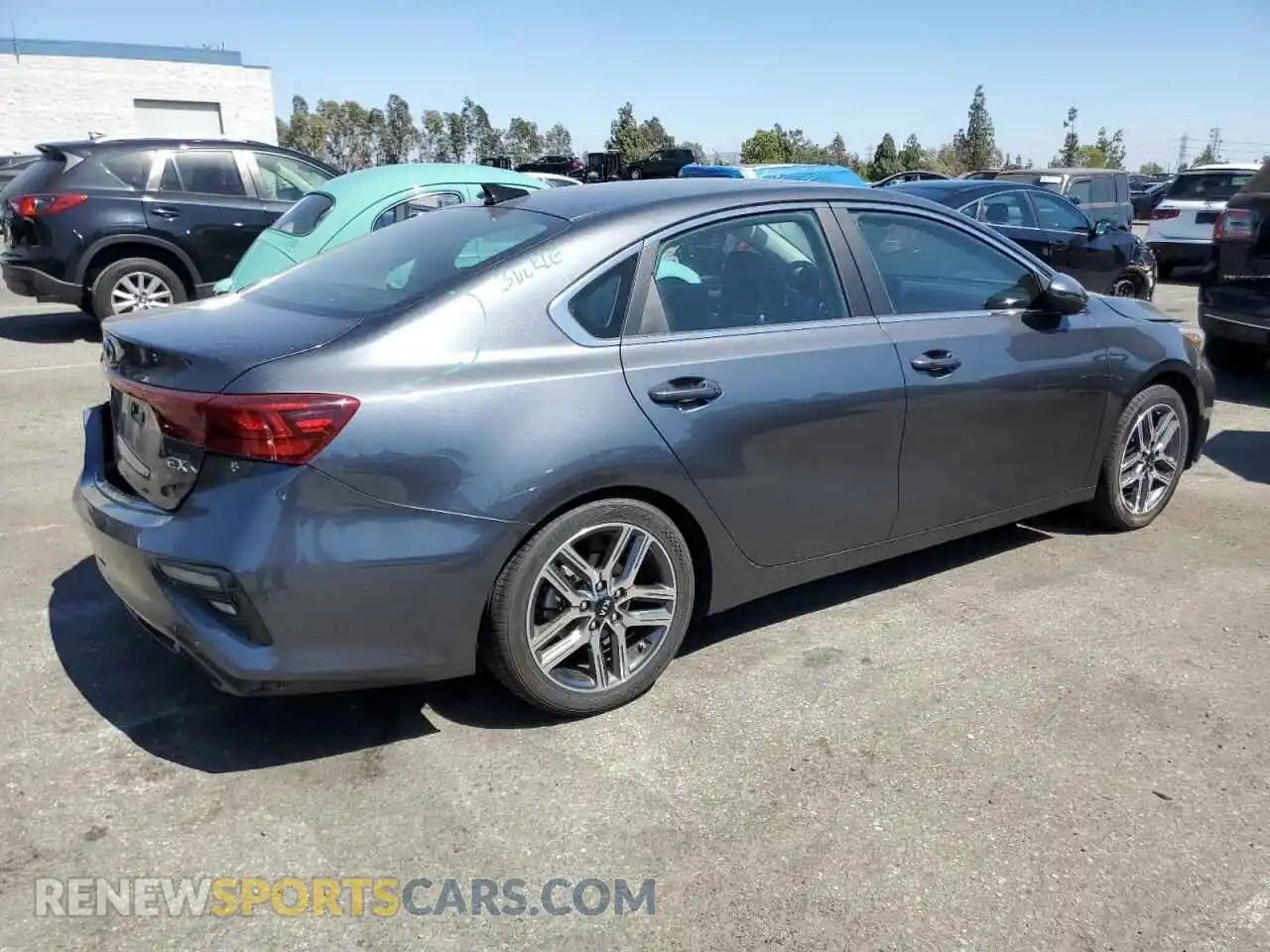 3 Photograph of a damaged car 3KPF54AD7ME410845 KIA FORTE 2021