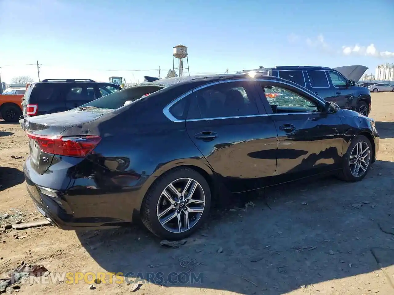 3 Photograph of a damaged car 3KPF54AD8ME405203 KIA FORTE 2021