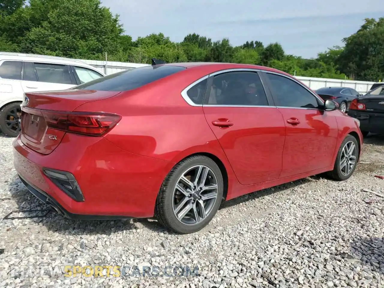 3 Photograph of a damaged car 3KPF54AD9ME404853 KIA FORTE 2021