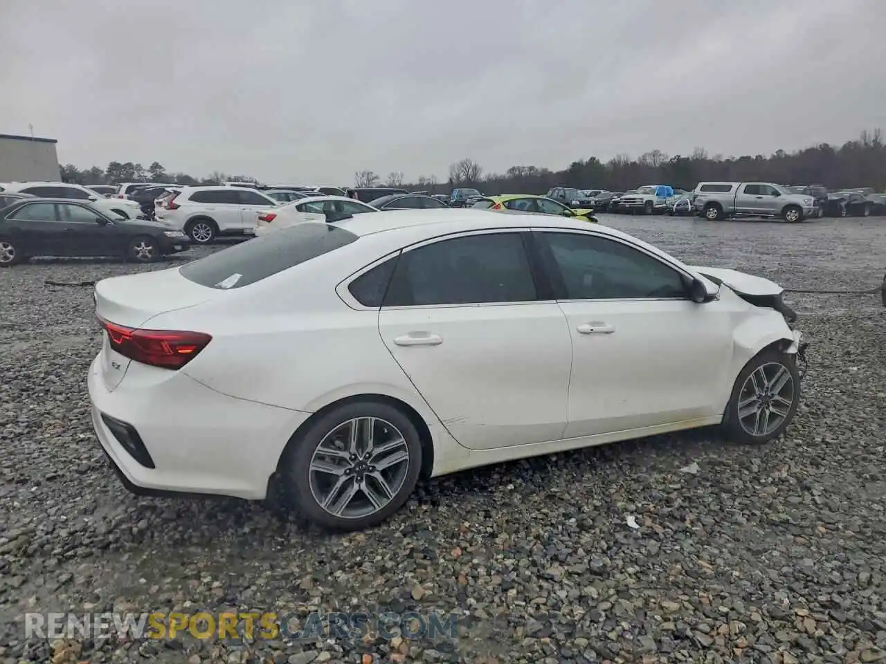 3 Photograph of a damaged car 3KPF54ADXME392695 KIA FORTE 2021