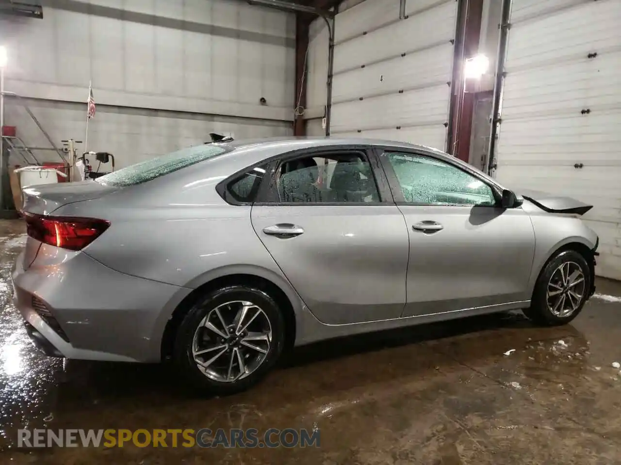 3 Photograph of a damaged car 3KPF24AD2NE470039 KIA FORTE 2022
