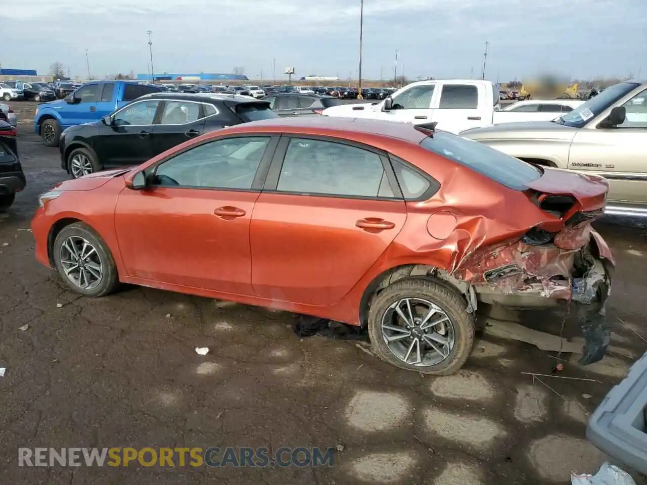 2 Photograph of a damaged car 3KPF24AD2NE482515 KIA FORTE 2022