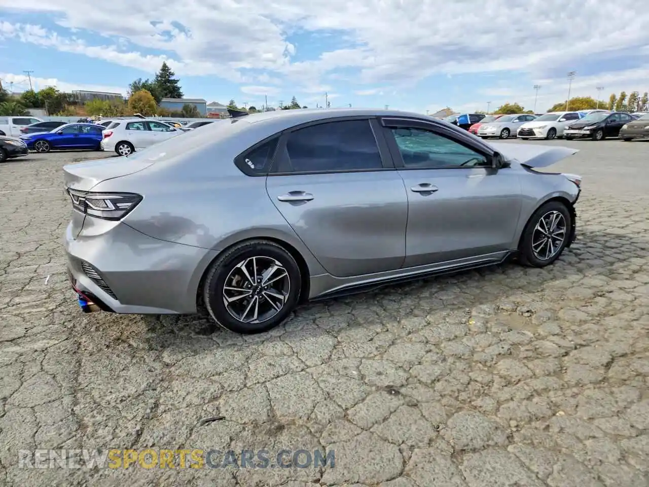 3 Photograph of a damaged car 3KPF24AD2NE495894 KIA FORTE 2022