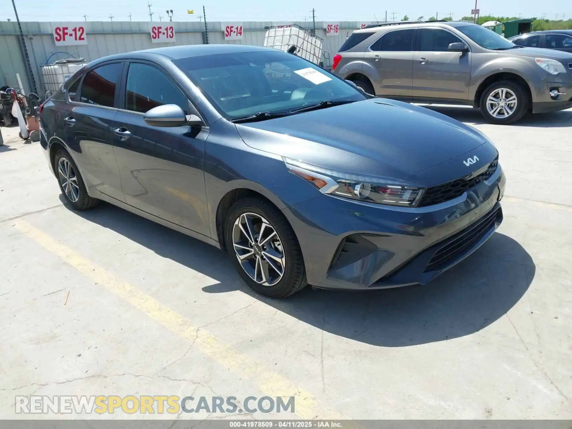 1 Photograph of a damaged car 3KPF24AD4NE433459 KIA FORTE 2022