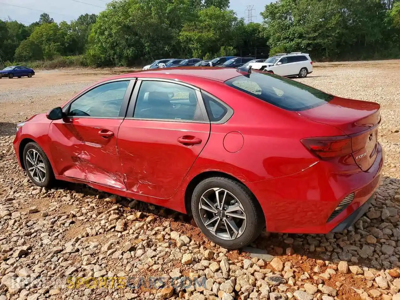 2 fotografías del automóvil dañado 3KPF24AD4NE447913 KIA FORTE 2022