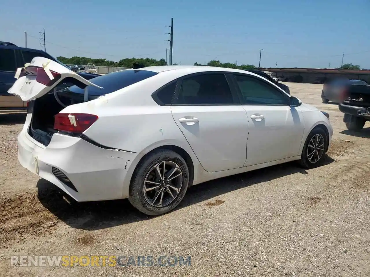 3 Photograph of a damaged car 3KPF24AD5NE462002 KIA FORTE 2022