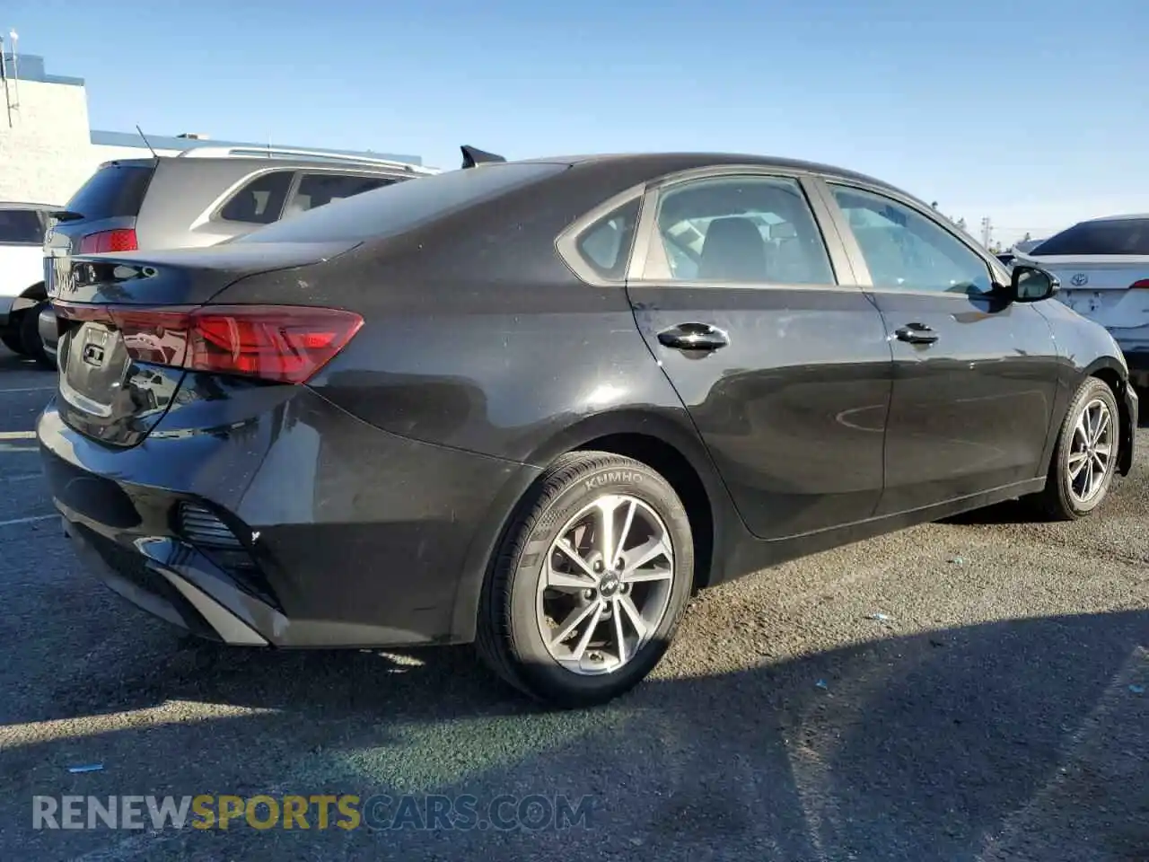 3 Photograph of a damaged car 3KPF24AD7NE435464 KIA FORTE 2022