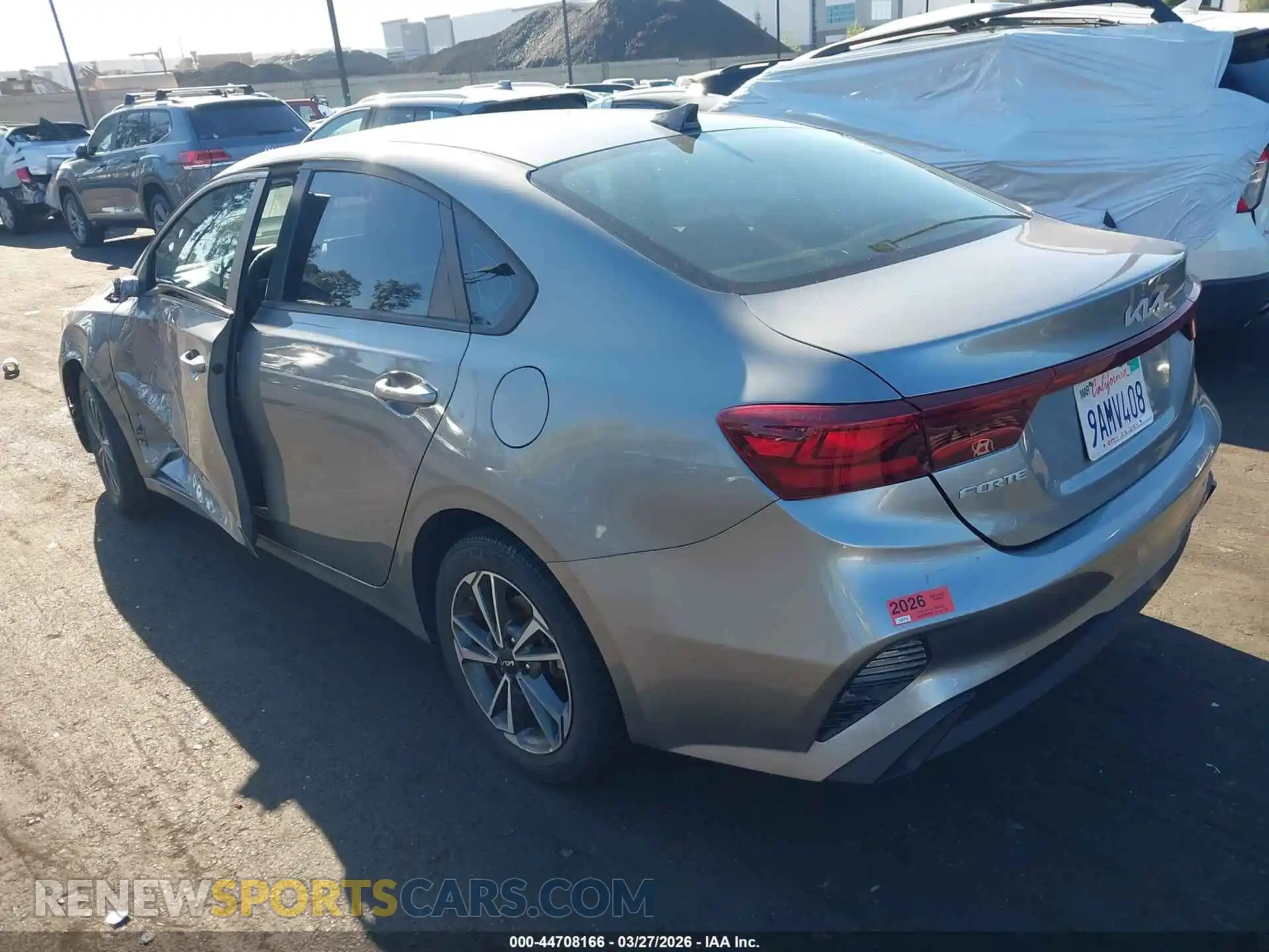 3 fotografías del automóvil dañado 3KPF24AD7NE468481 KIA FORTE 2022
