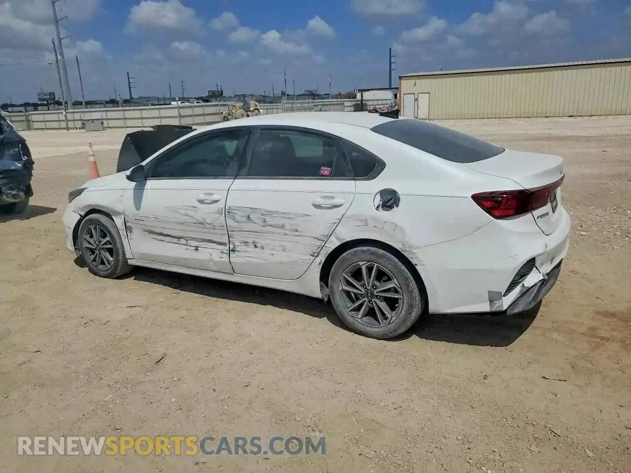 2 Photograph of a damaged car 3KPF24AD9NE424157 KIA FORTE 2022