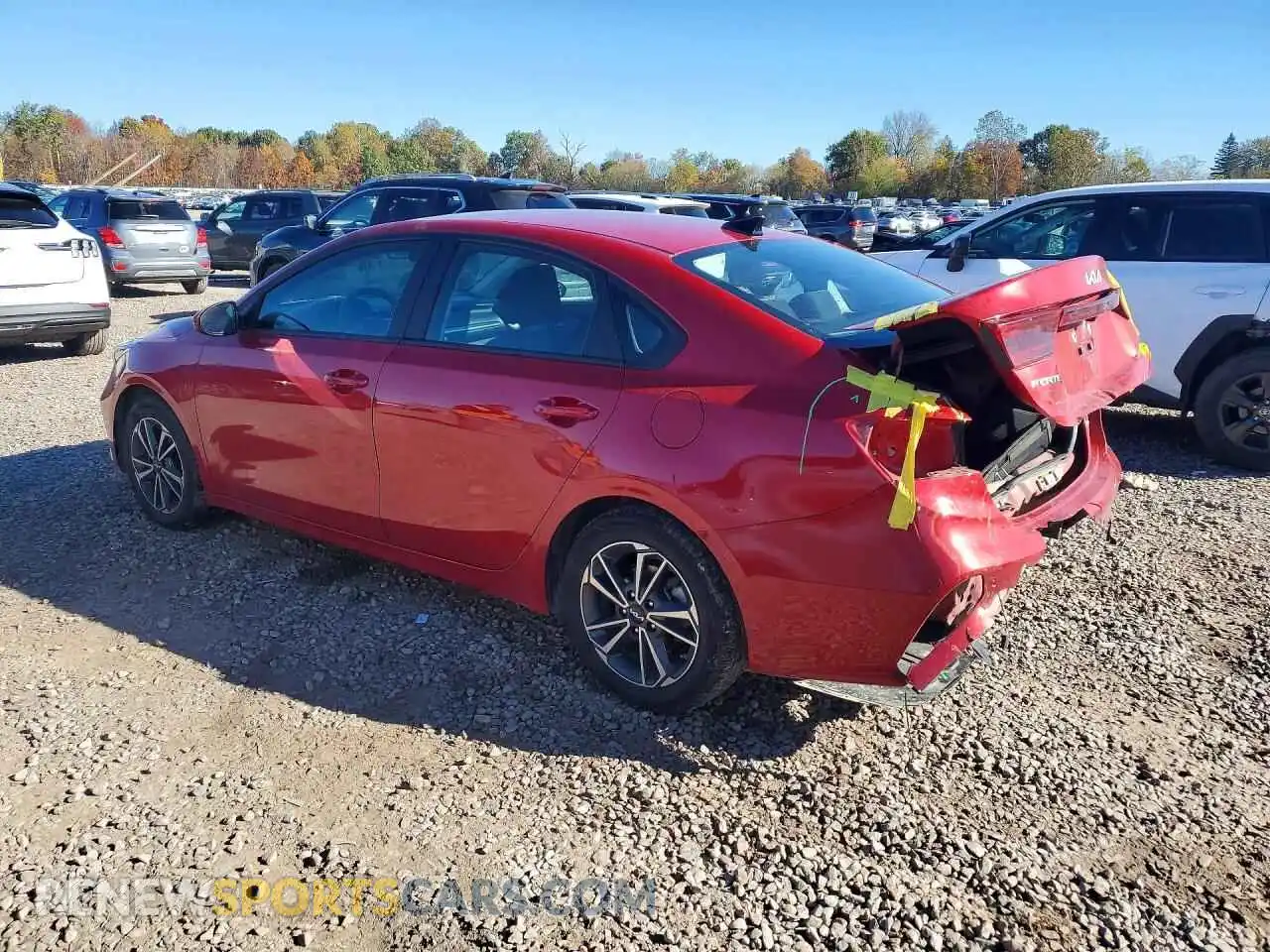 2 fotografías del automóvil dañado 3KPF24AD9NE458955 KIA FORTE 2022