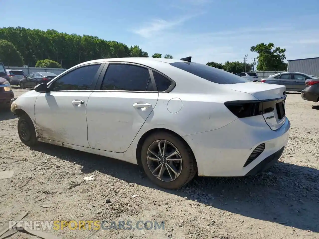 2 Photograph of a damaged car 3KPF24ADXNE470015 KIA FORTE 2022