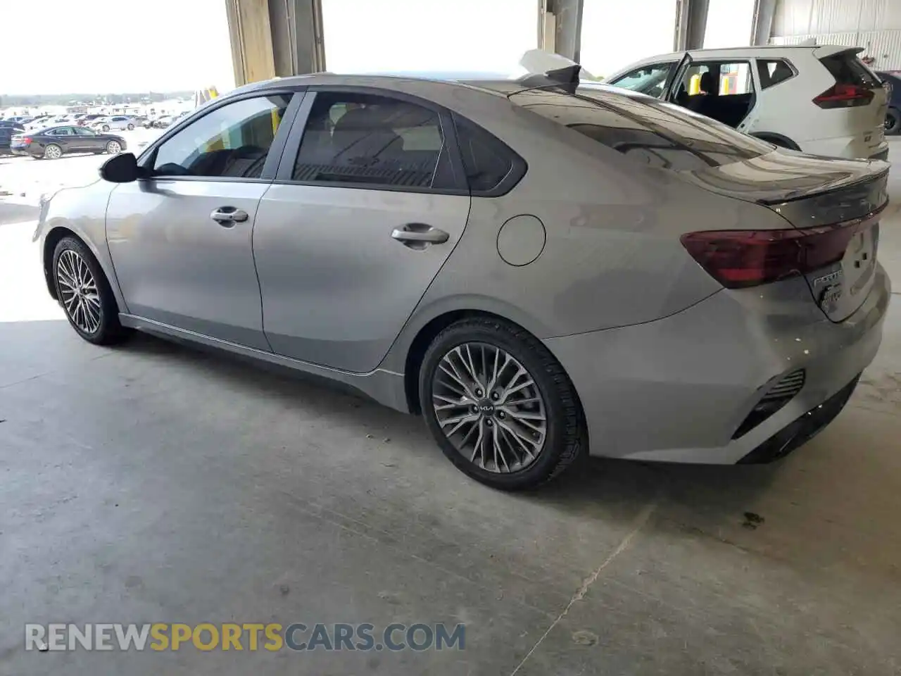 2 fotografías del automóvil dañado 3KPF54AD2NE432690 KIA FORTE 2022