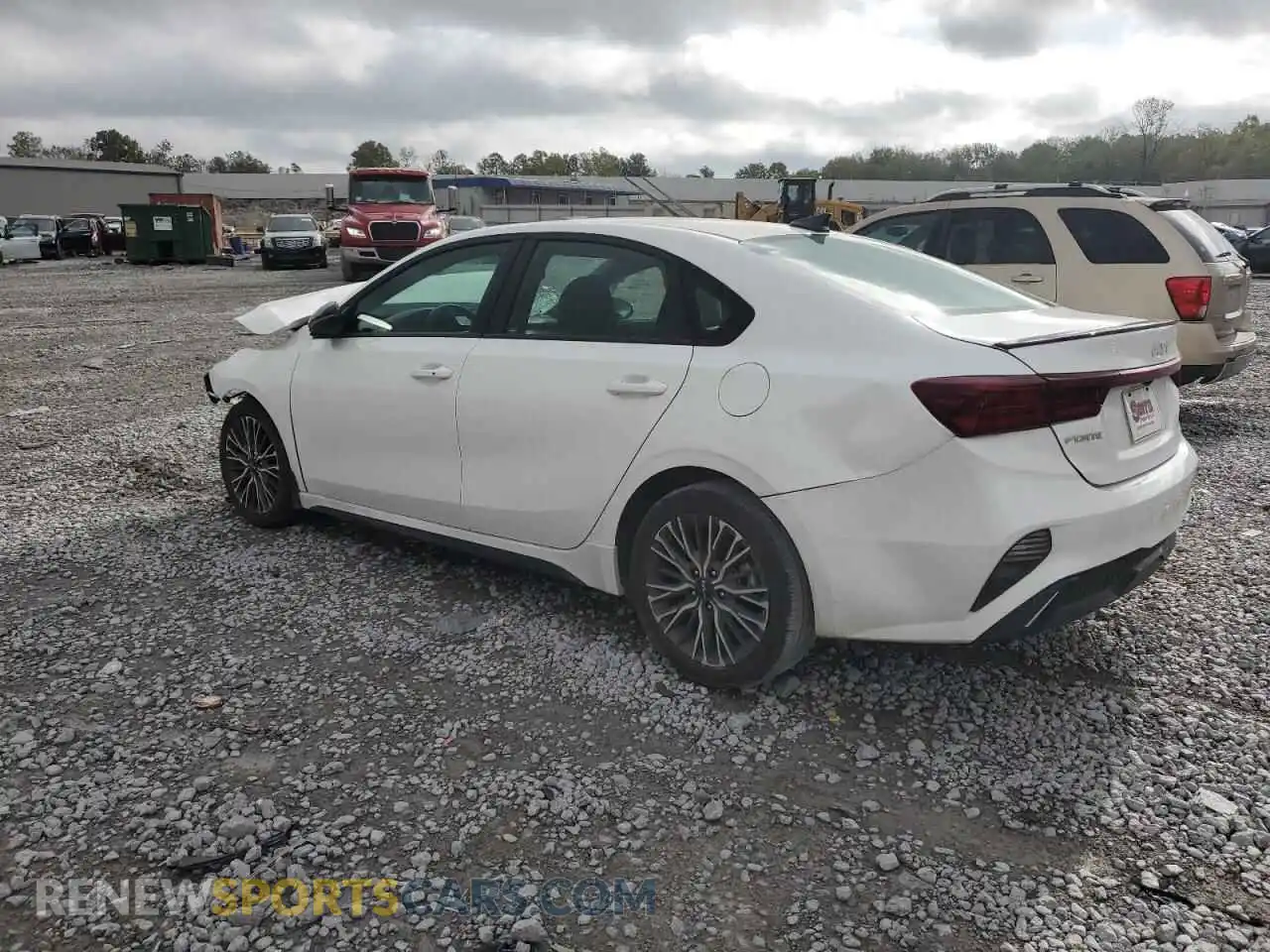 2 fotografías del automóvil dañado 3KPF54AD5NE506698 KIA FORTE 2022