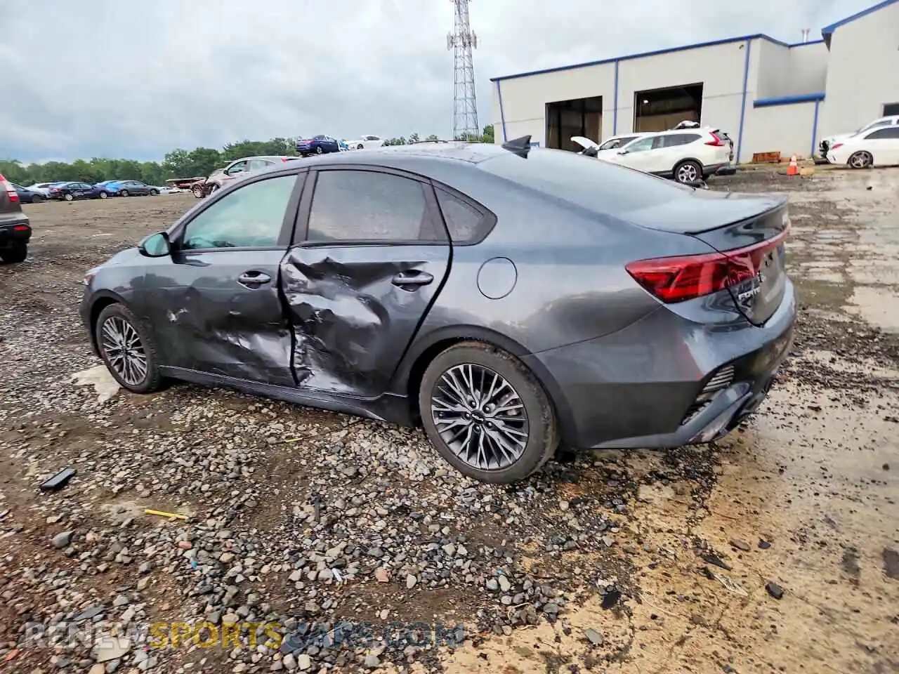 2 fotografías del automóvil dañado 3KPF54AD5NE510962 KIA FORTE 2022