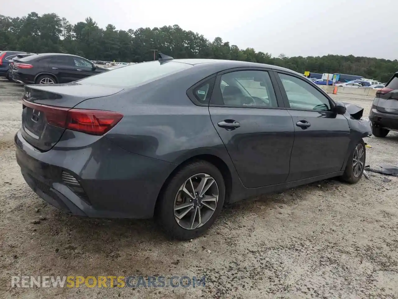 3 Фотография поврежденного автомобиля 3KPF24AD0PE589050 KIA FORTE 2023
