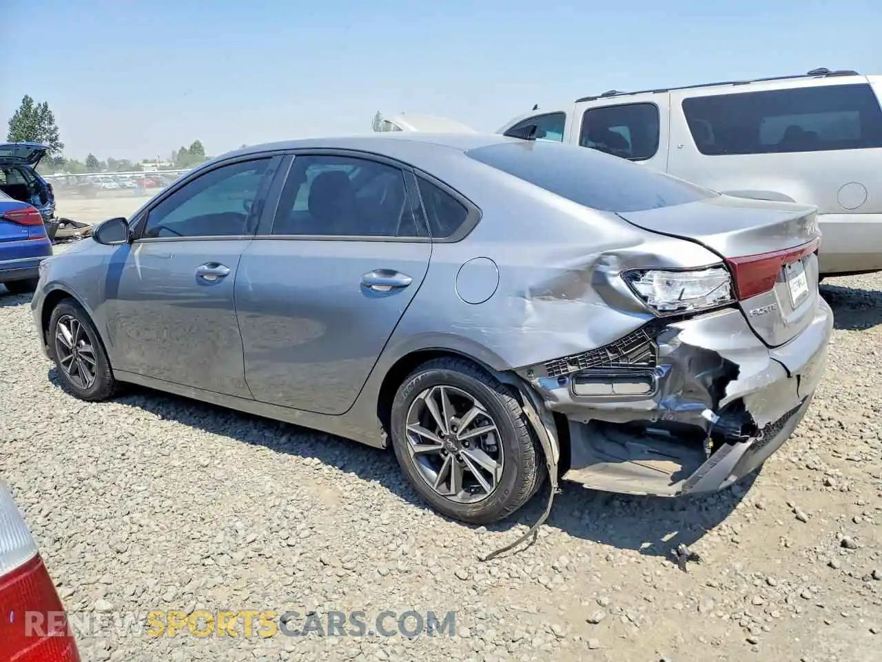 2 Фотография поврежденного автомобиля 3KPF24AD0PE595995 KIA FORTE 2023