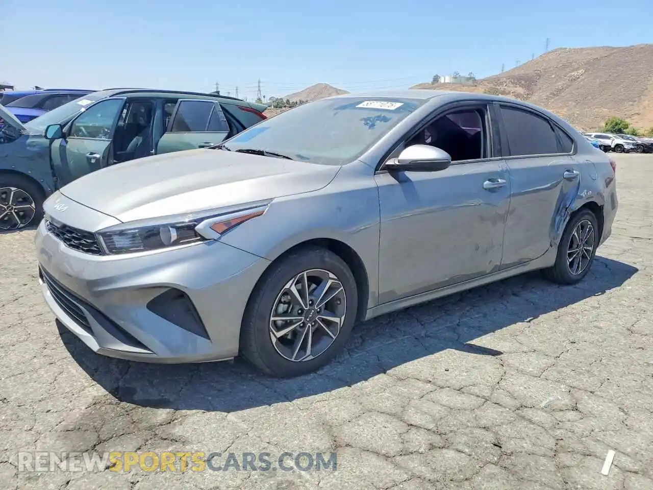 1 Фотография поврежденного автомобиля 3KPF24AD0PE666256 KIA FORTE 2023