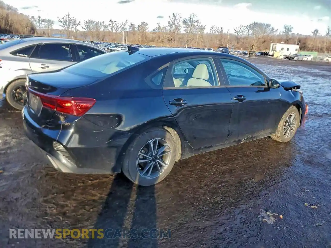 3 Photograph of a damaged car 3KPF24AD1PE572838 KIA FORTE 2023