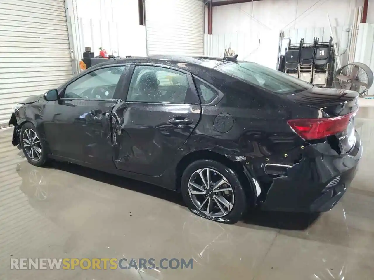 2 Фотография поврежденного автомобиля 3KPF24AD1PE642774 KIA FORTE 2023