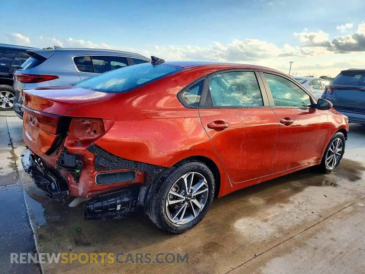 3 Фотография поврежденного автомобиля 3KPF24AD2PE526578 KIA FORTE 2023