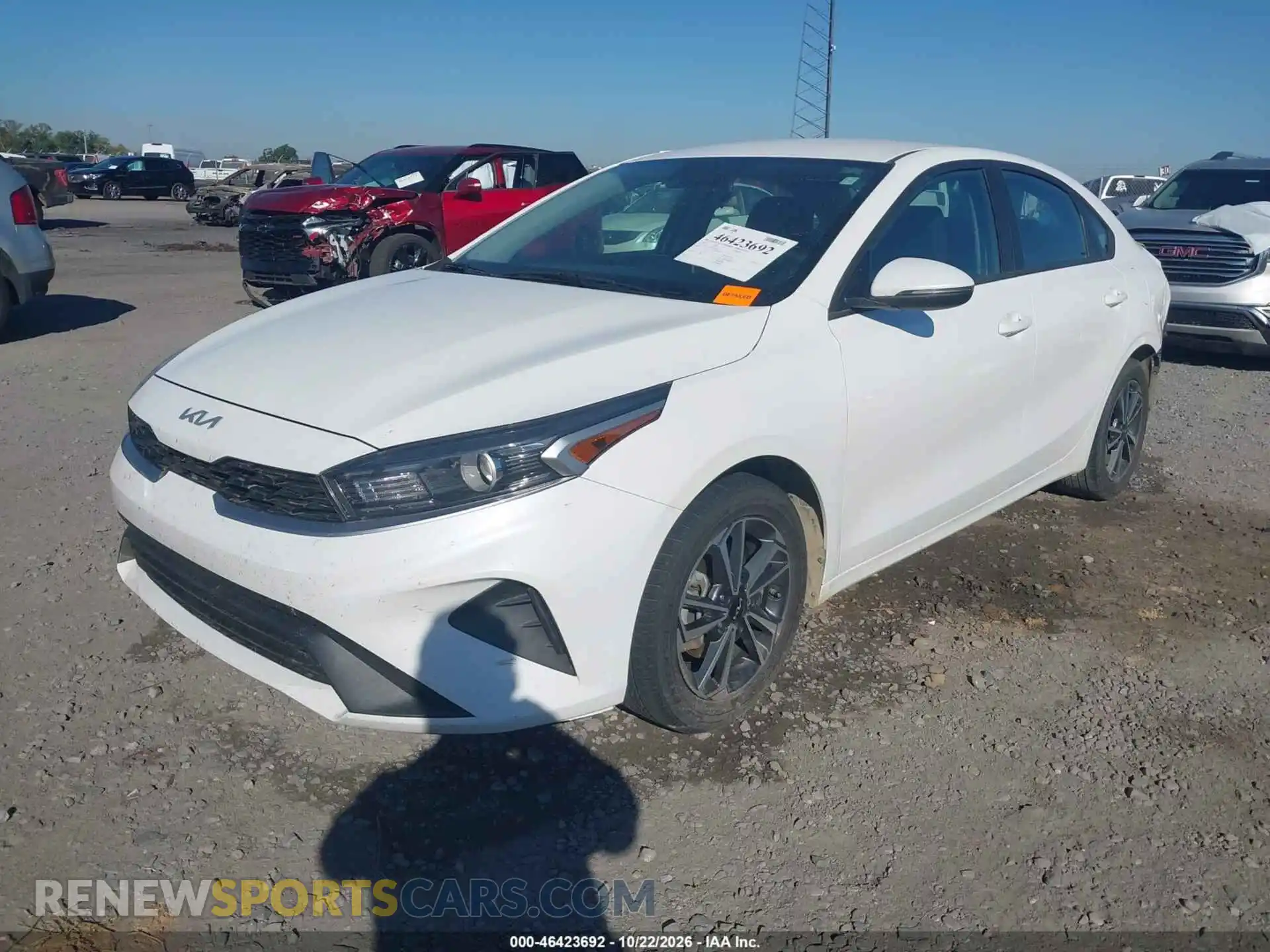 2 fotografías del automóvil dañado 3KPF24AD2PE541632 KIA FORTE 2023