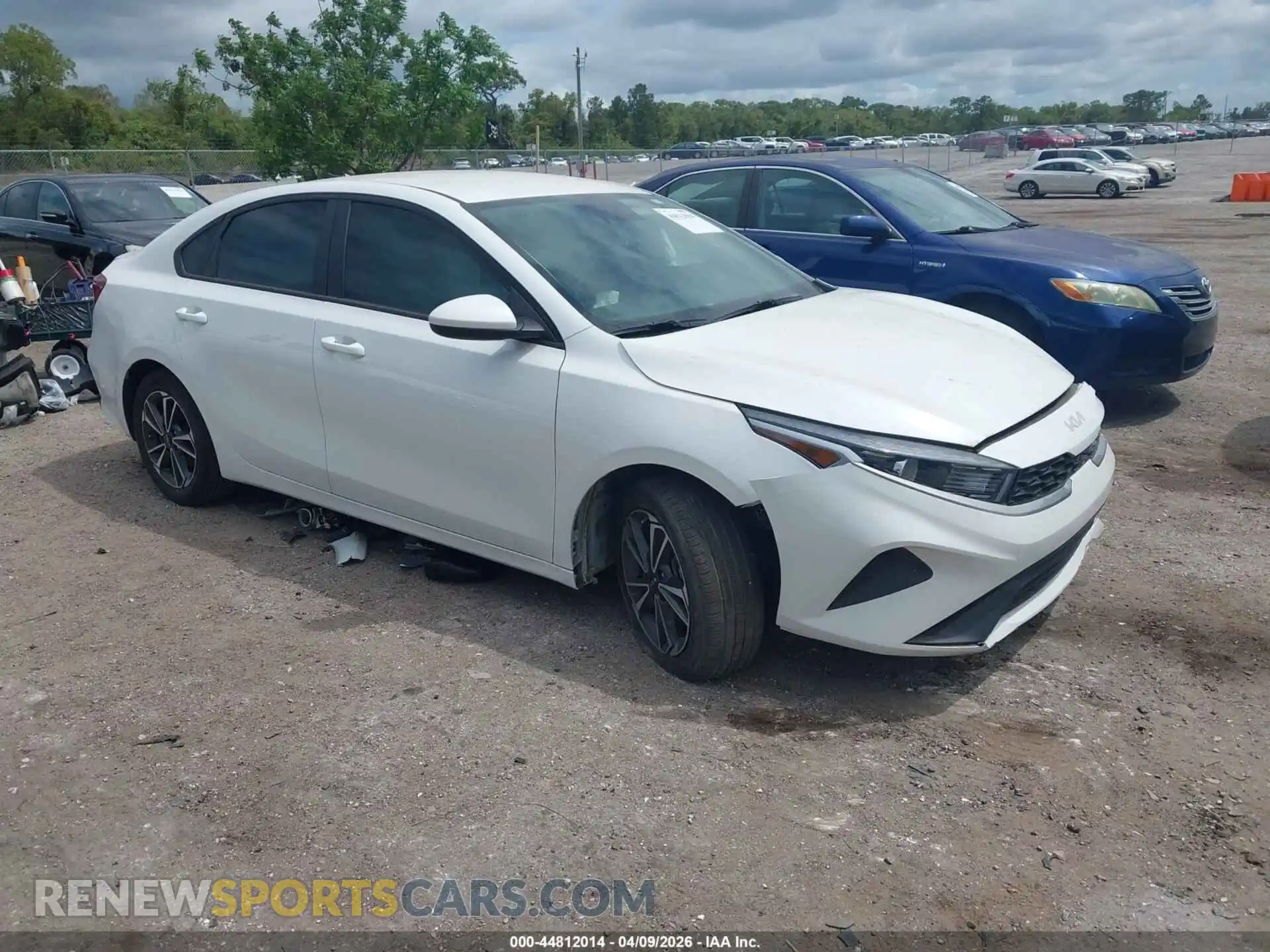 1 Фотография поврежденного автомобиля 3KPF24AD2PE577661 KIA FORTE 2023