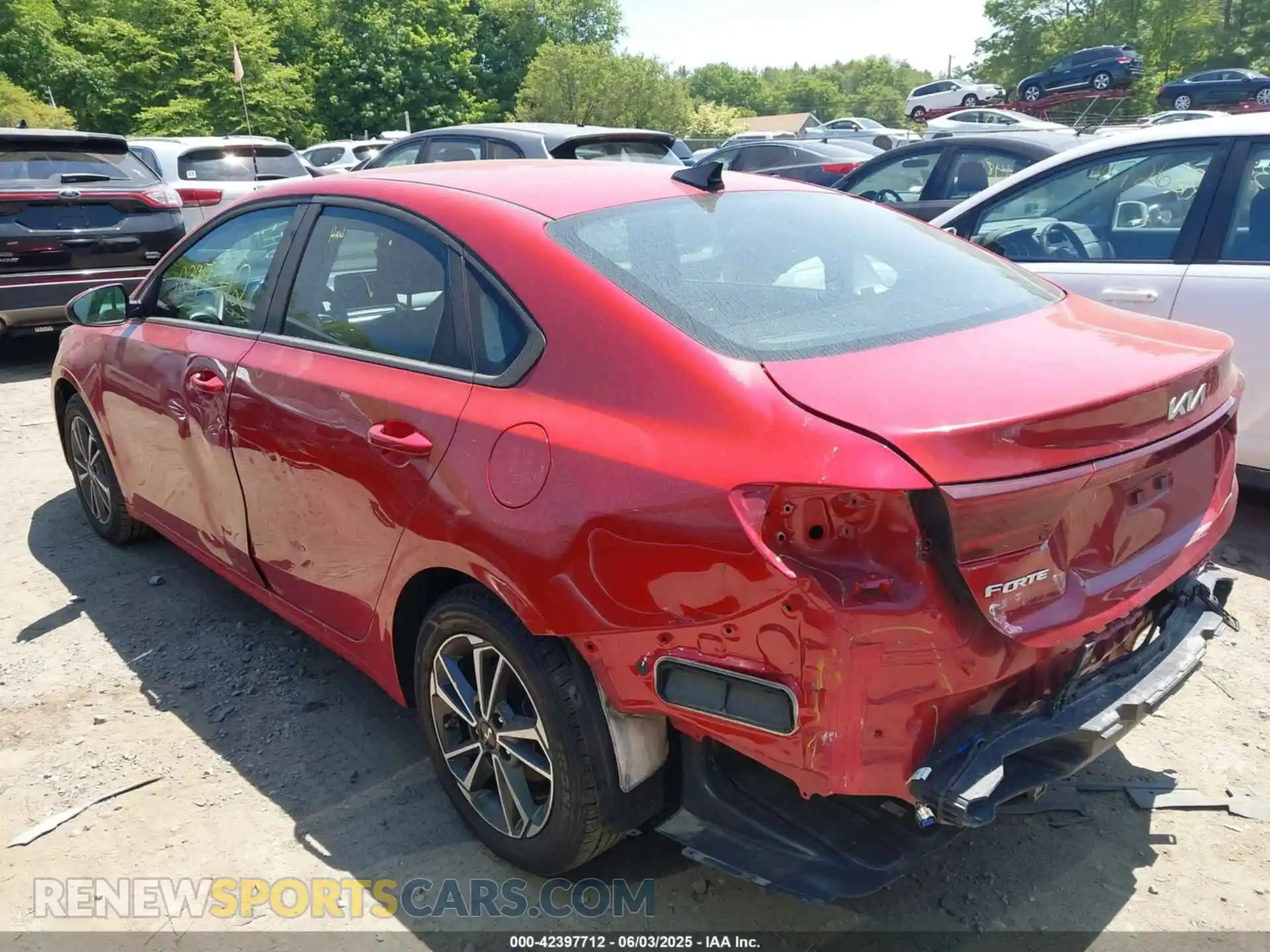 3 Фотография поврежденного автомобиля 3KPF24AD2PE583539 KIA FORTE 2023