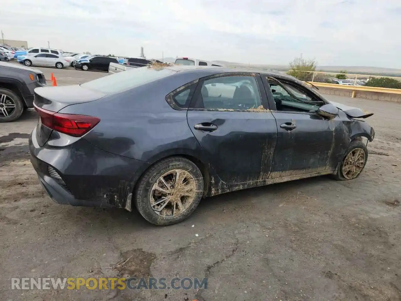 3 fotografías del automóvil dañado 3KPF24AD2PE586084 KIA FORTE 2023
