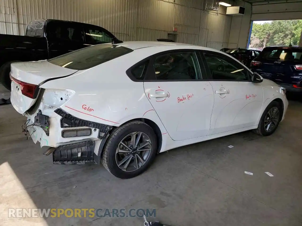 3 Photograph of a damaged car 3KPF24AD2PE593973 KIA FORTE 2023