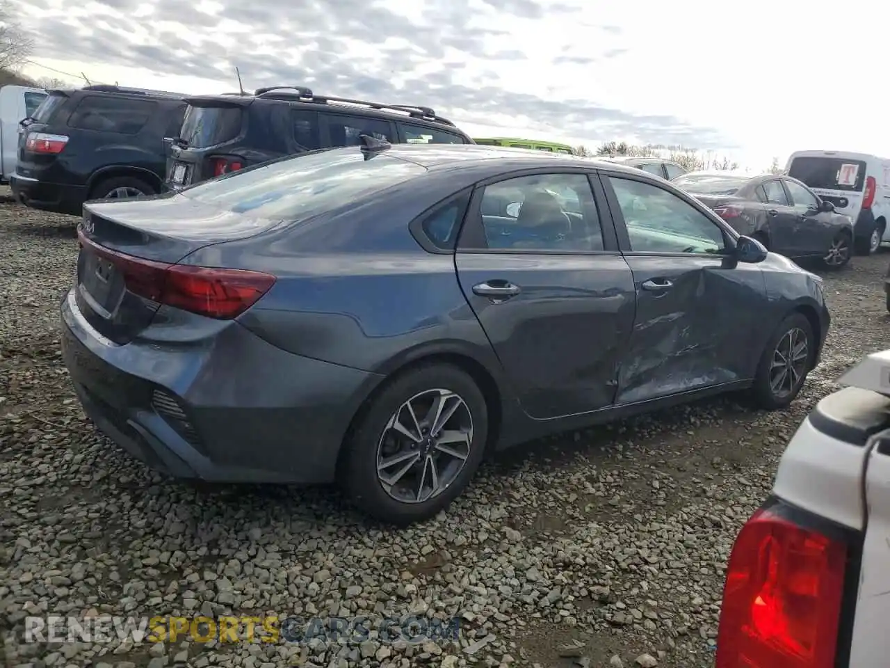 3 Фотография поврежденного автомобиля 3KPF24AD2PE604910 KIA FORTE 2023